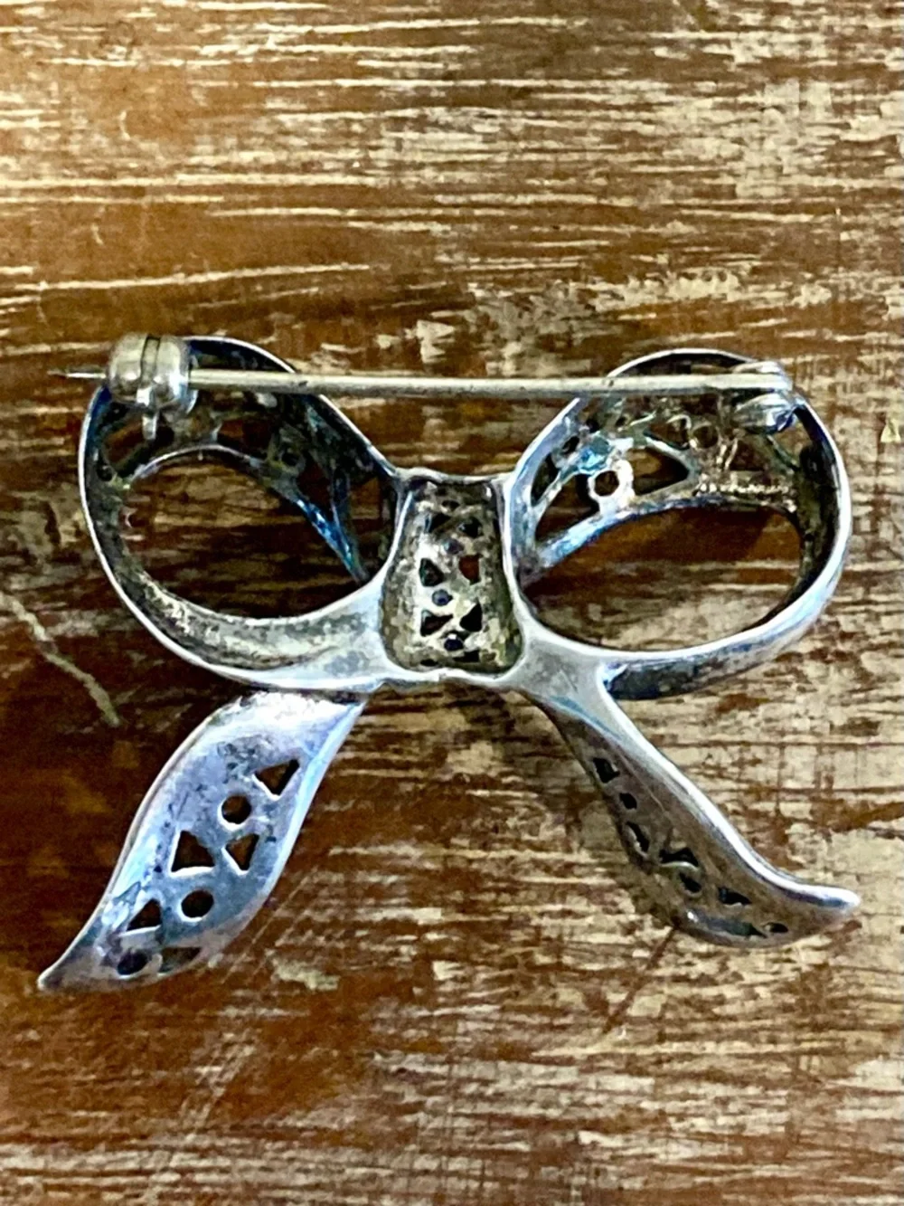 Silver Tone Bow Brooch Pin